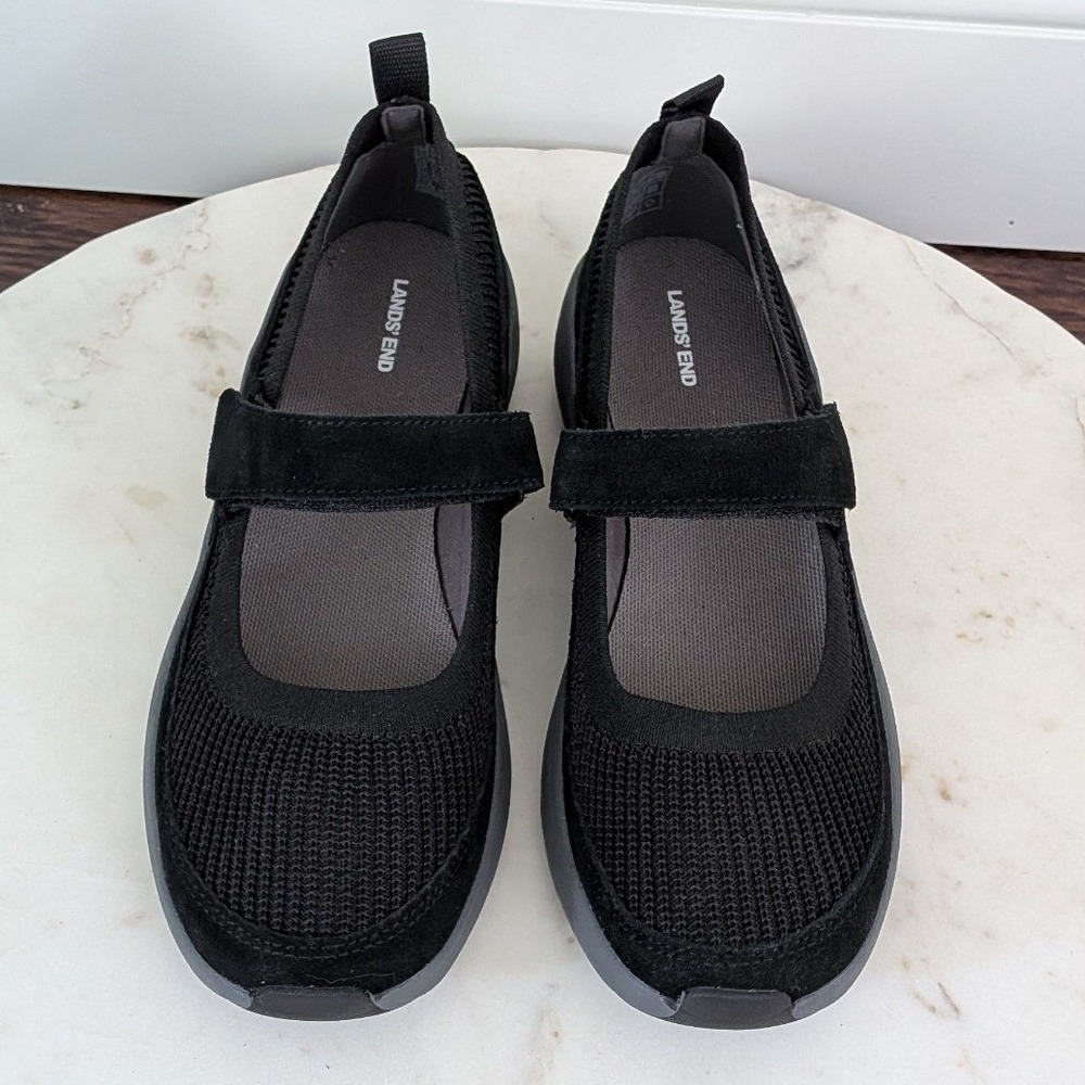 NWOB Lands End Womens Sz 7 Black Knit Suede Like Mary Jane Walking Sneakers